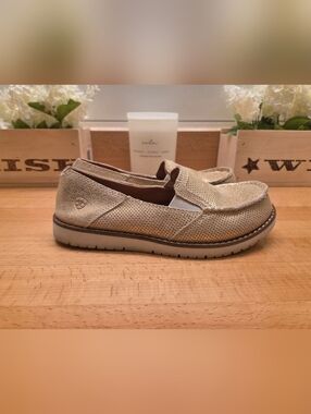 Ariat Women's Cruiser 360 Metallic Slip-On Casual Shoes Gold Women's Size 6